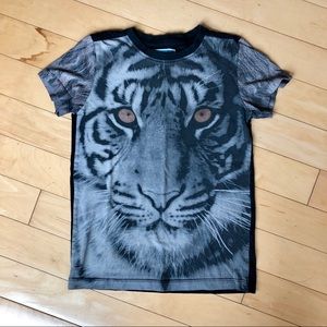 Fierce tiger T-shirt 🐯